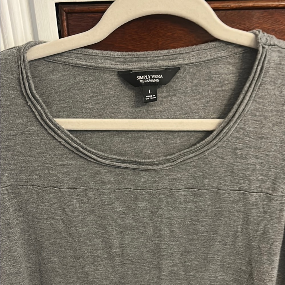 Simply Vera Vera Wang Gray Top